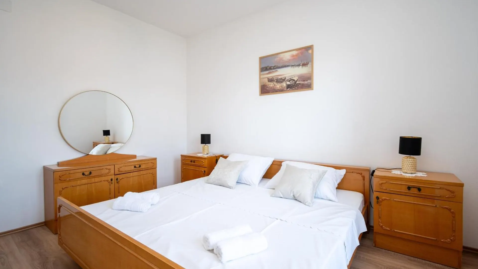 Apartments With A Parking Space Pag - 15765 Pag Town