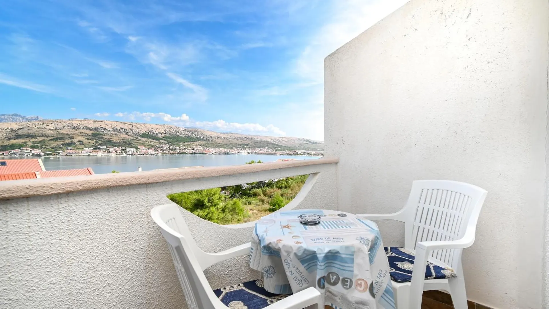 Apartments With A Parking Space Pag - 15765 Pag Town