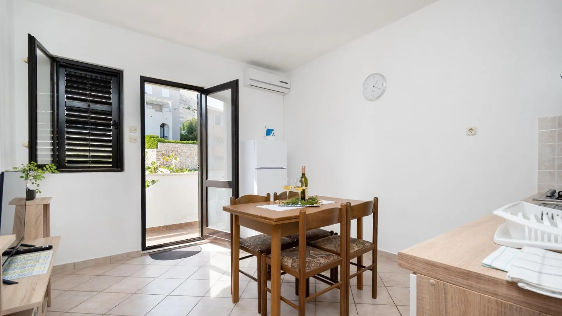 Apartments With A Parking Space Pag - 15765 Pag Town 0*,  Croatie