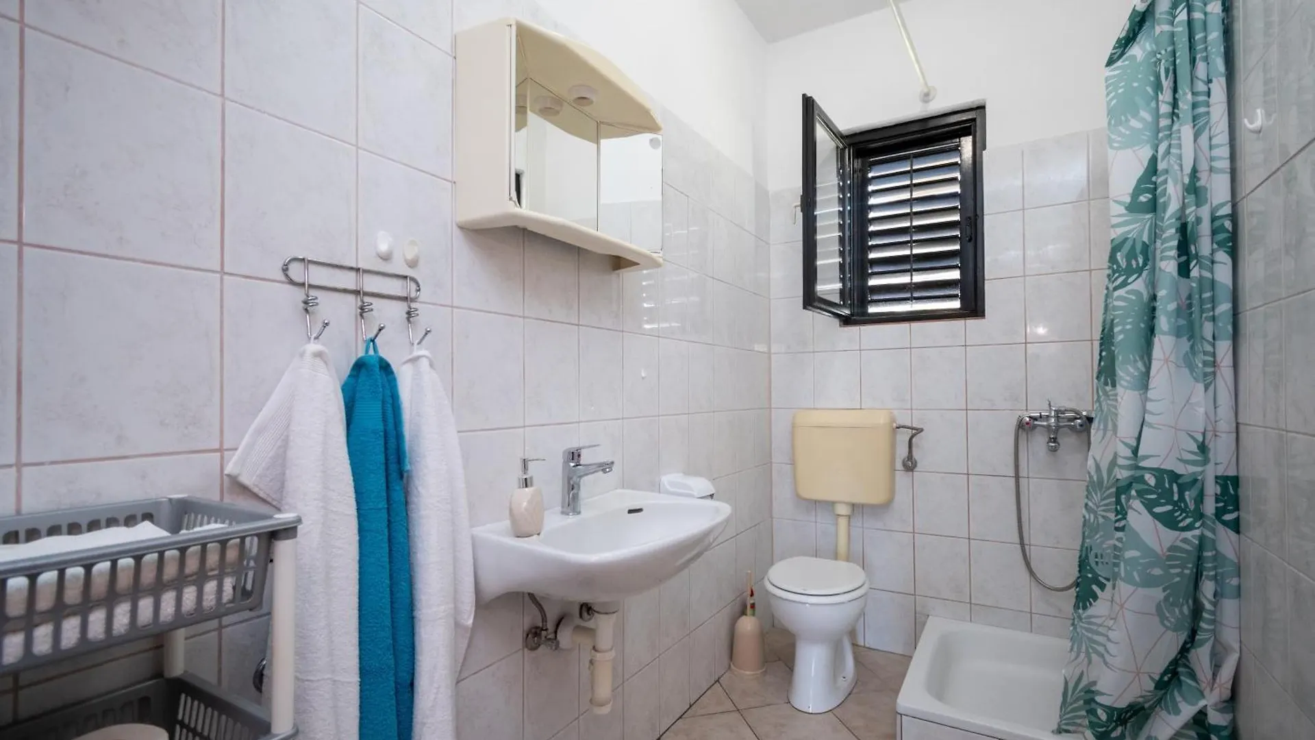 Apartments With A Parking Space Pag - 15765 Pag Town